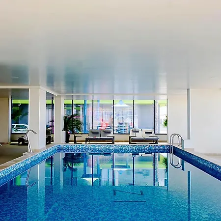 Luxury Large Family - Piscina Plaja Alezzi Navodari