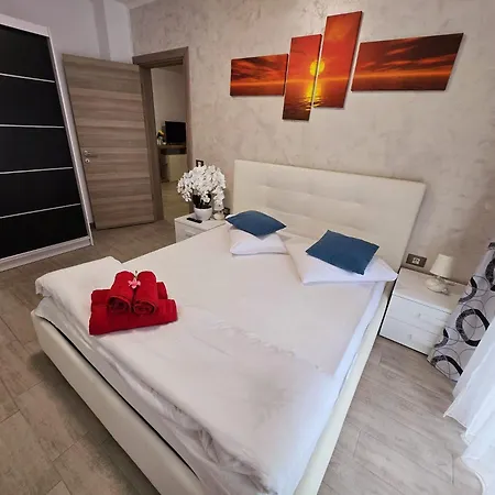 Luxury Large Family - Piscina Plaja Alezzi * Năvodari