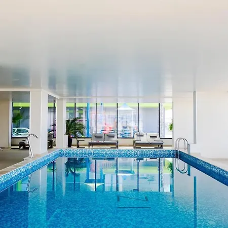 Luxury Large Family - Piscina Plaja Alezzi * Navodari