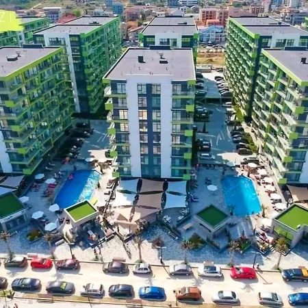 Luxury Large Family - Piscina Plaja Alezzi Năvodari